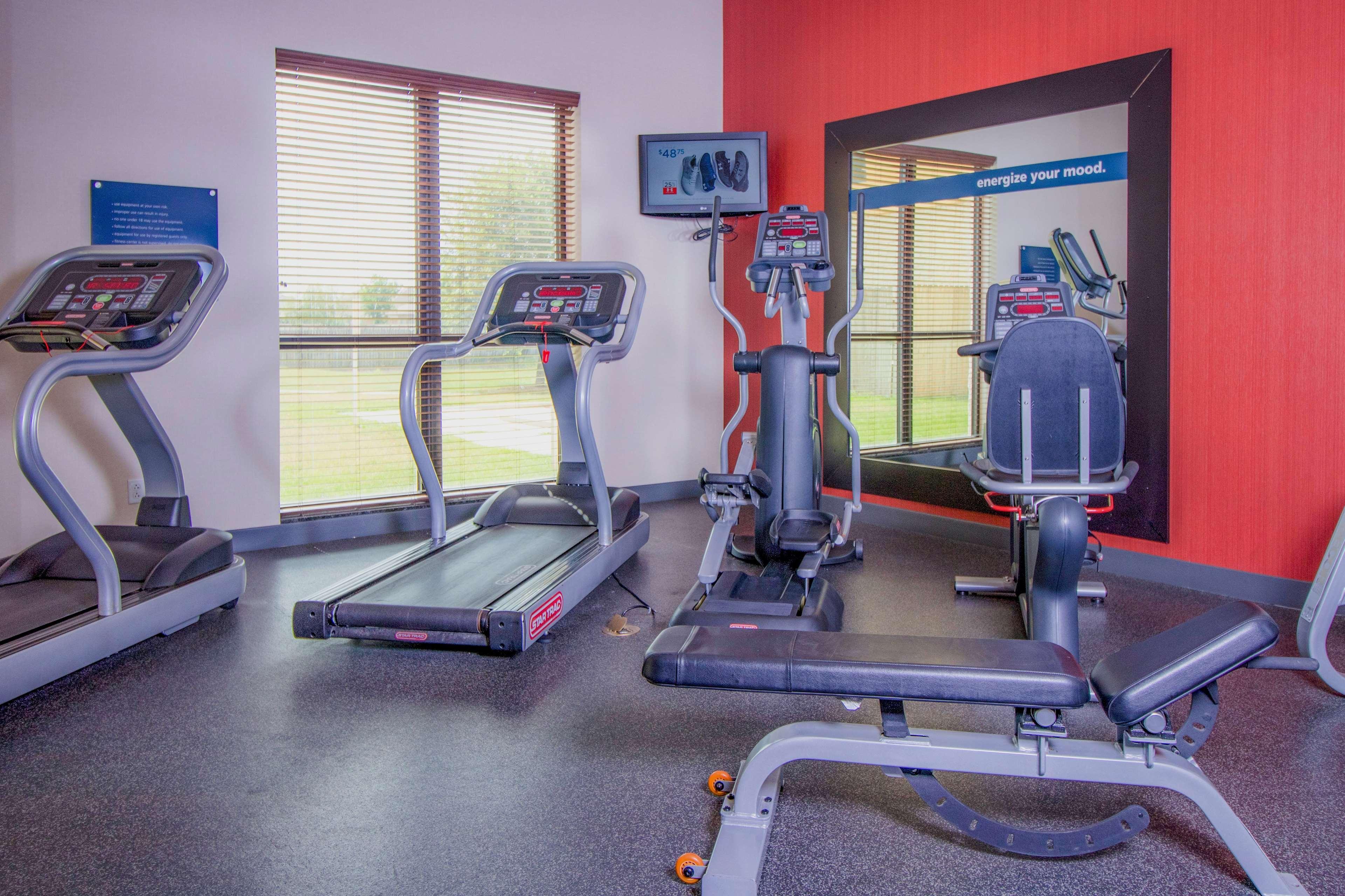 Hampton Inn & Suites בסטרופ מראה חיצוני תמונה